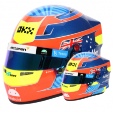 Mini helma Oscar Piastri 2023 1/2